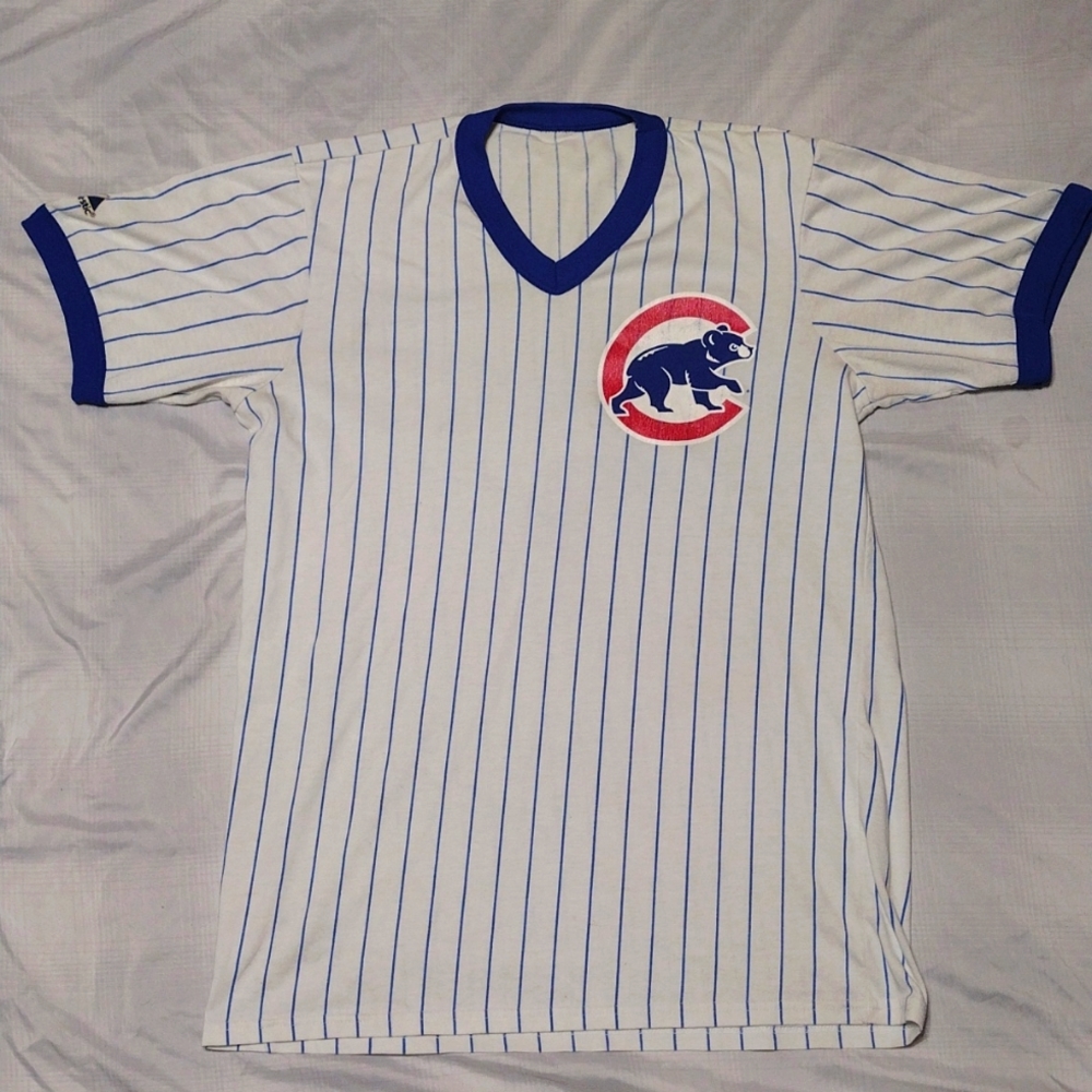 Men's vintage Chicago cubs shirt